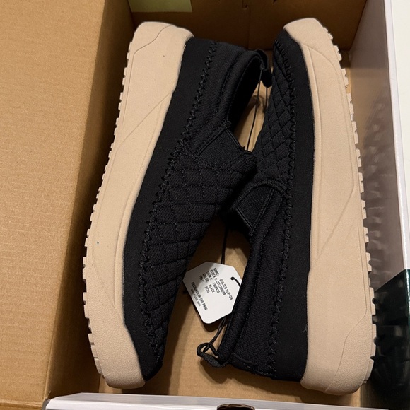 Staheekum Quilted Slip-On Shoes Black size 9 NIB - Picture 7 of 7